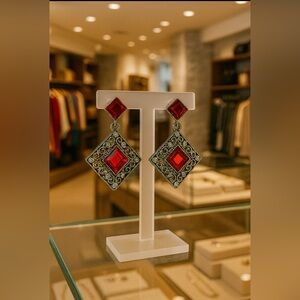 💠 Silver plate filigree w/ruby & cz stones, diamond shape, Pierced earrings